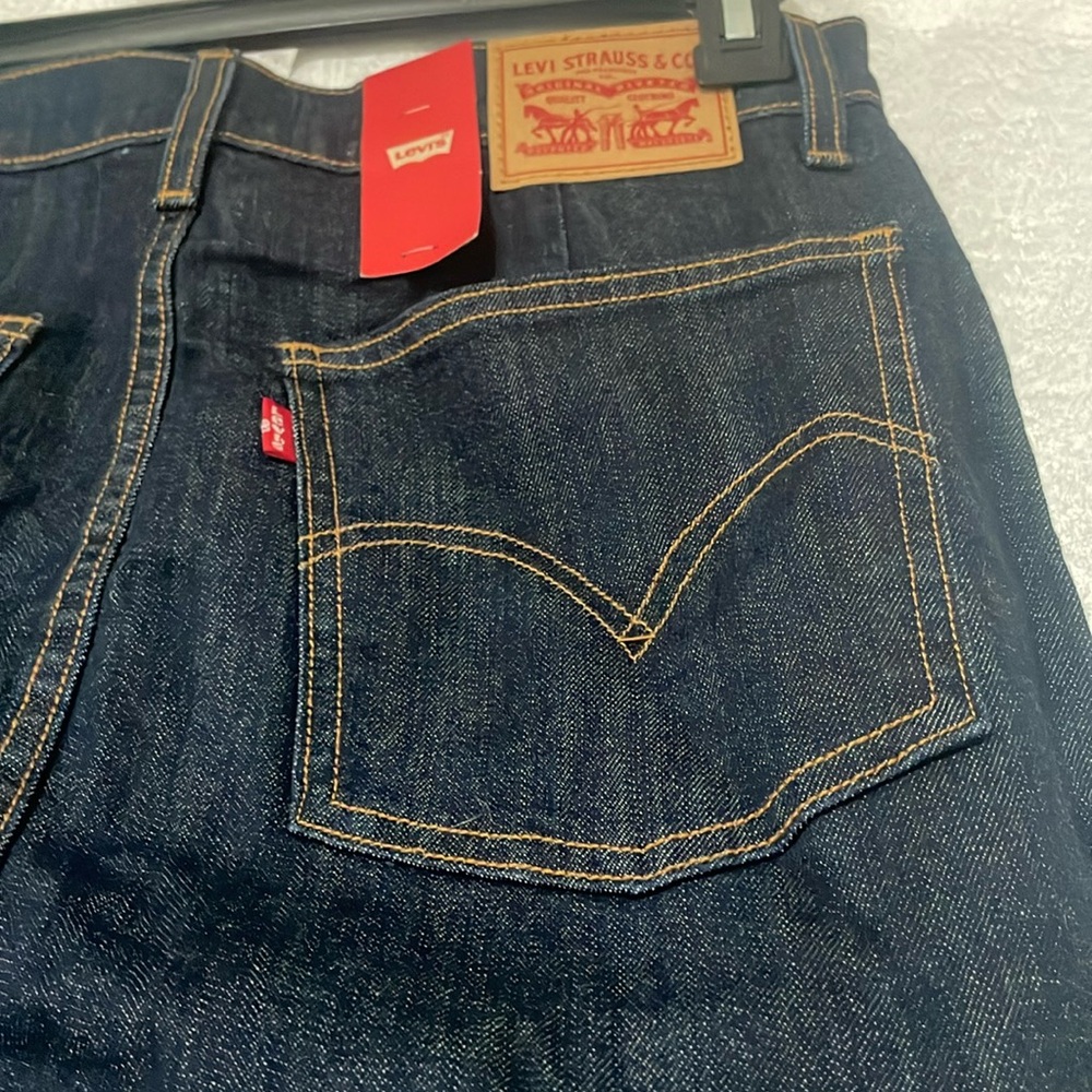⭐️Levi’s Denim Skirt - Picture 4 of 11